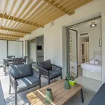 Апартаменты Joli Deux Pieces - Terrasse - Parking - Eb