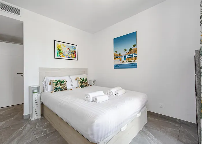Joli Deux Pieces - Terrasse - Parking - Eb إز