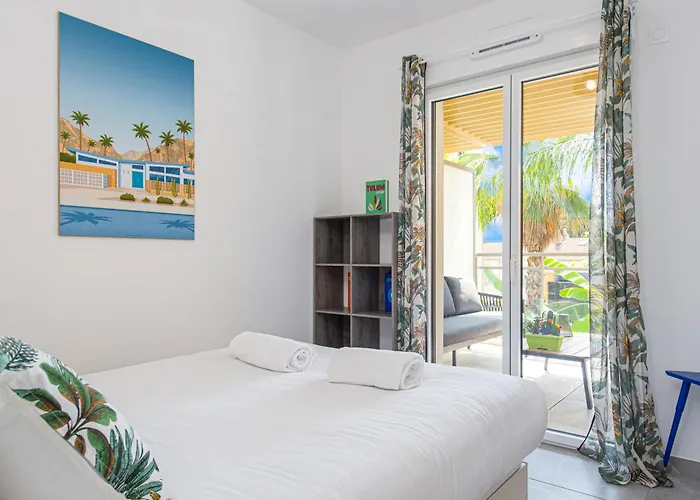 Joli Deux Pieces - Terrasse - Parking - Eb شقة *