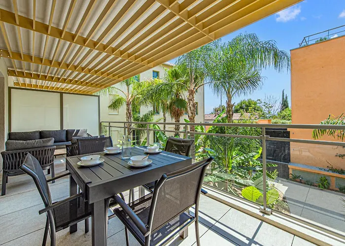 Joli Deux Pieces - Terrasse - Parking - Eb إز